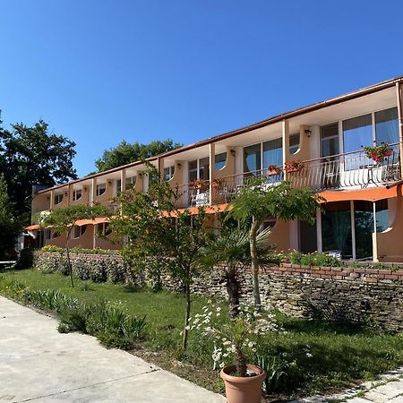 Hotel Surf Primorsko Extérieur photo